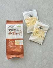 [칠갑농산] 엄마손칼국수 800g - Kurly USA