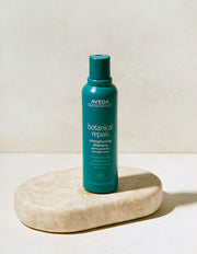 [아베다] 보태니컬 리페어™ 스트렝쓰닝 샴푸 200ml - Kurly USA
