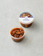 Spicy Marinated Cockles (Kkomak-jang) | 부추 꼬막 비빔장
