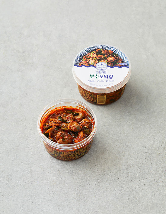 Spicy Marinated Cockles (Kkomak-jang) | 부추 꼬막 비빔장