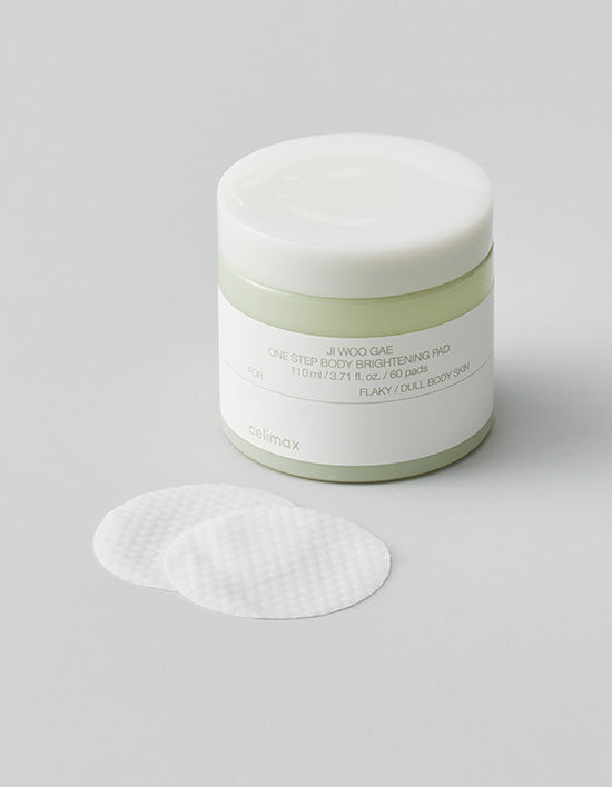 [셀리맥스] 지우개 원스텝 바디 브라이트닝 패드 (60매) - Kurly USA