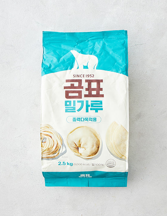 [곰표] 중력밀가루 2.5kg - Kurly USA
